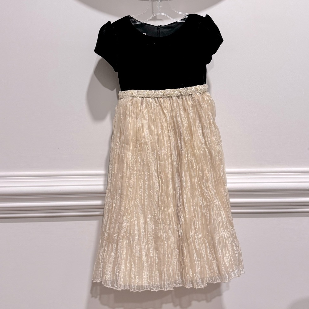 Cinderella Brand Girls Dress Black Ivory Size 4 Formal Holiday Velvet & Beads